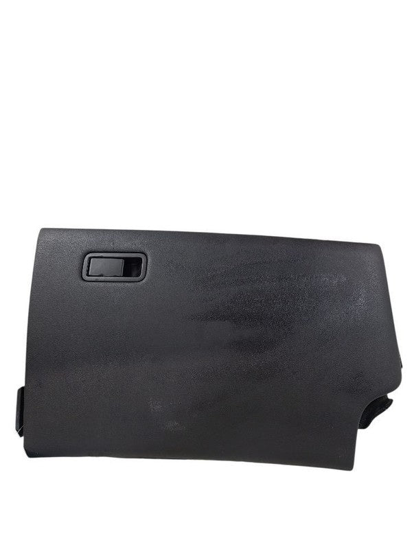 MKS       2009 Glove Box 643313