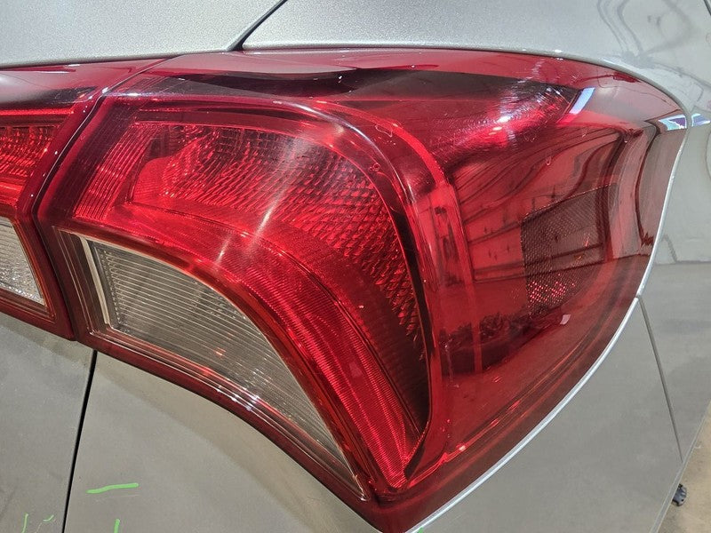 Passenger Tail Light Quarter Panel Mounted Fits 19-20 ENVISION 621496