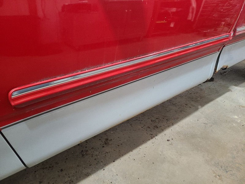 F250      1998 Door Moulding Front 666801