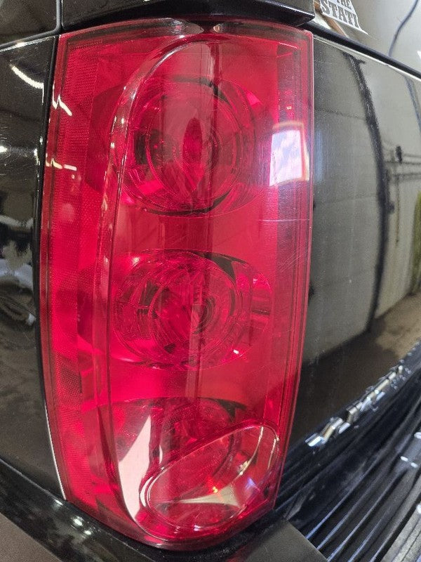 Driver Tail Light With Hybrid Option Opt M99 Fits 08-13 TAHOE 623930