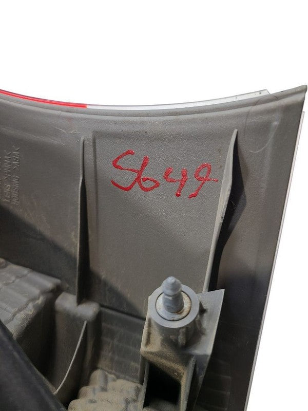 Driver Left Tail Light Hatchback Fits 09-11 YARIS 674836