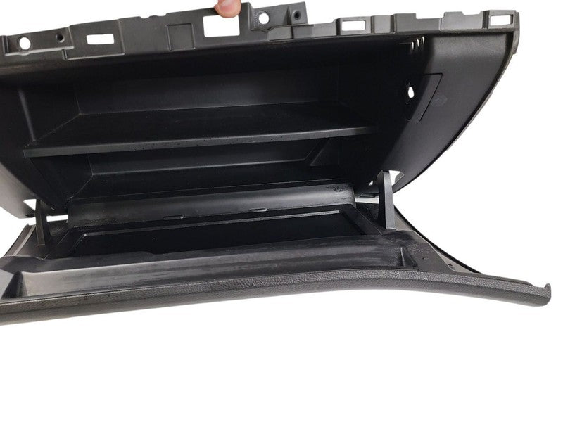 FUSION    2014 Glove Box 651334