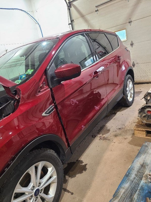 Hood Fits 17-19 ESCAPE 650580