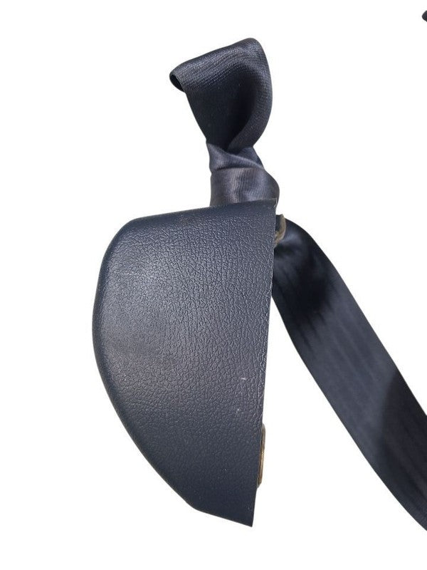 T100      1993 Seat Belt Front 638182
