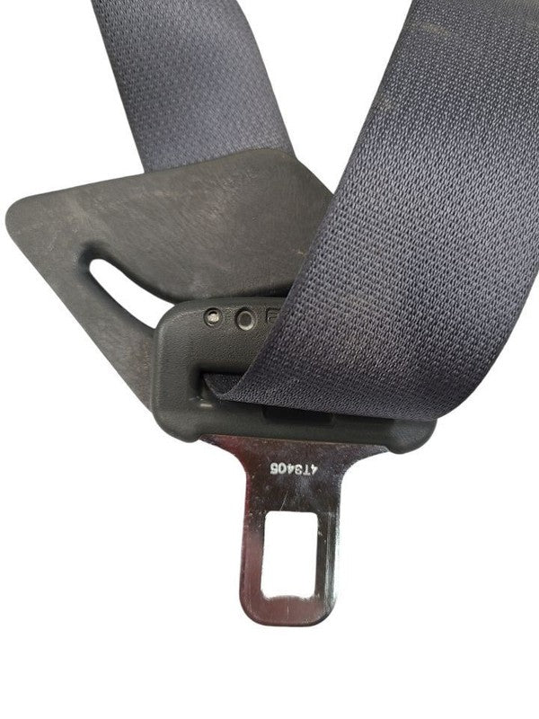 GX470     2003 Seat Belt Rear 601632