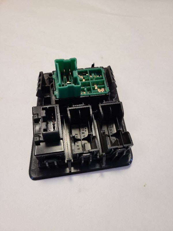 ROGUEOLD  2015 Dash/Interior/Seat Switch 623213