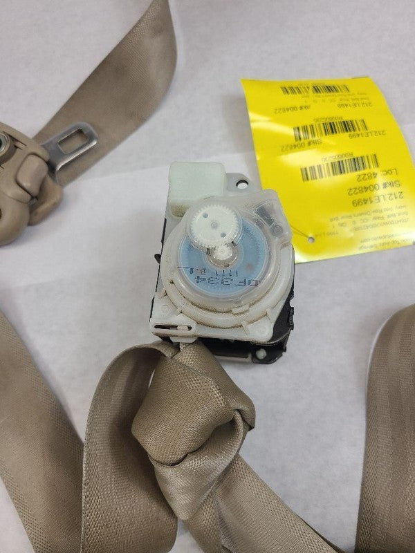 LX470     1999 Seat Belt Rear 605235