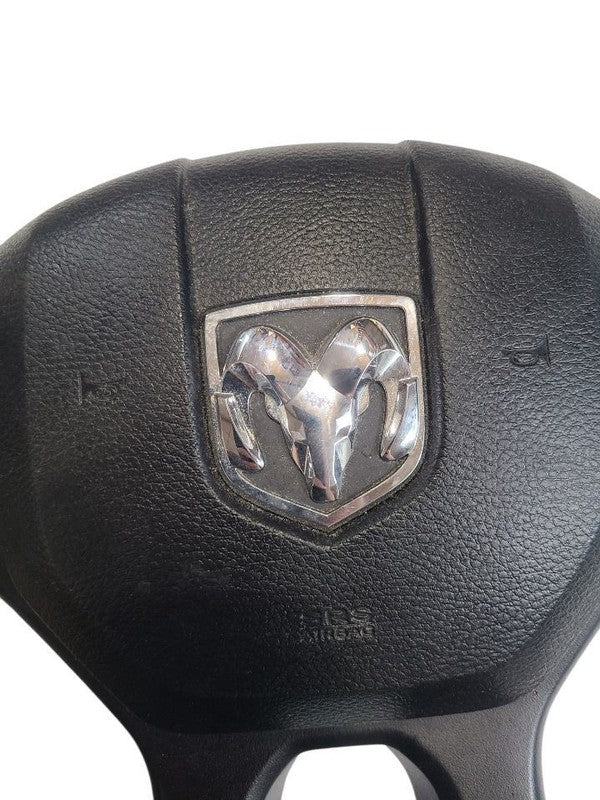 RAM1500   2017 Steering Wheel 668543