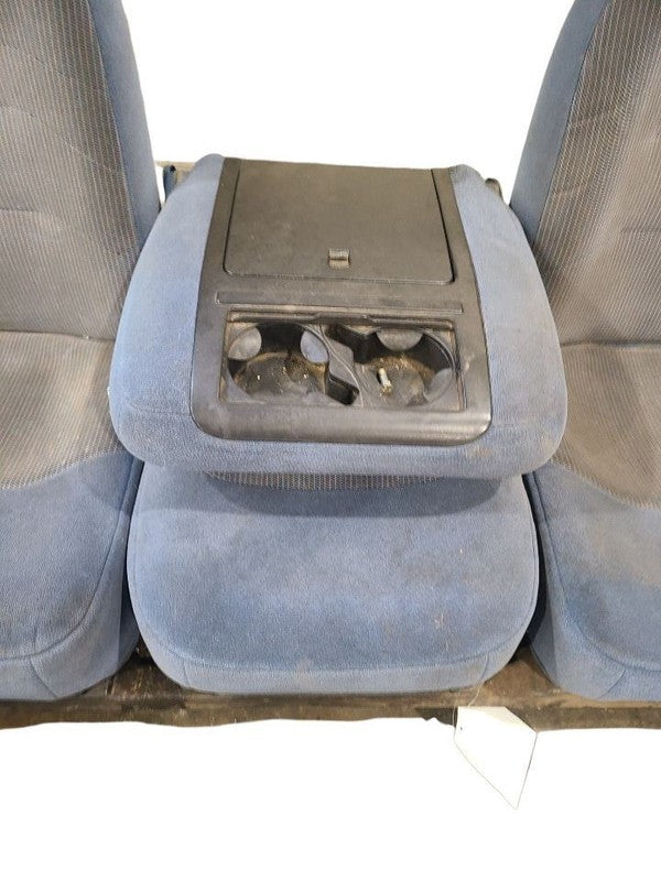 F350      1995 Front Seat 671885