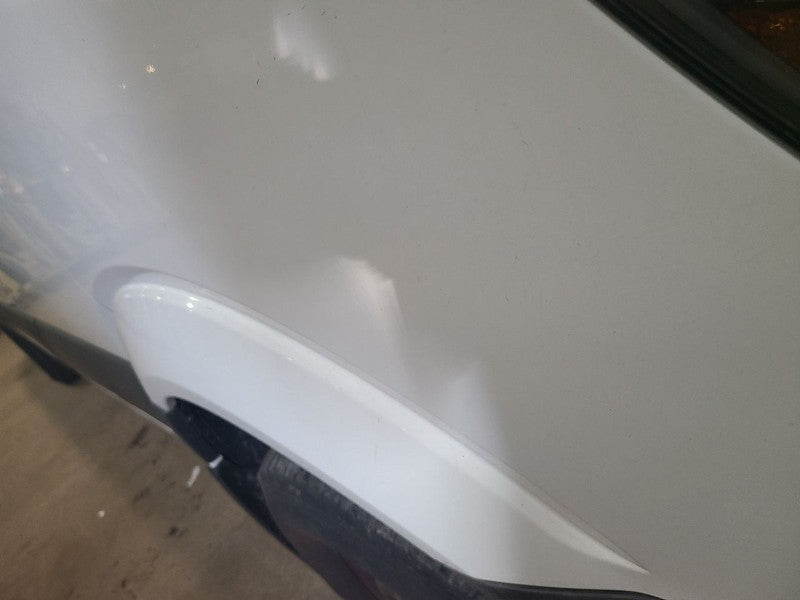 Passenger Right Fender Fits 14-18 MERCEDES SPRINTER 2500 679642