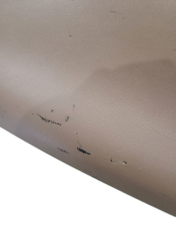 F150      1997 Glove Box 678736