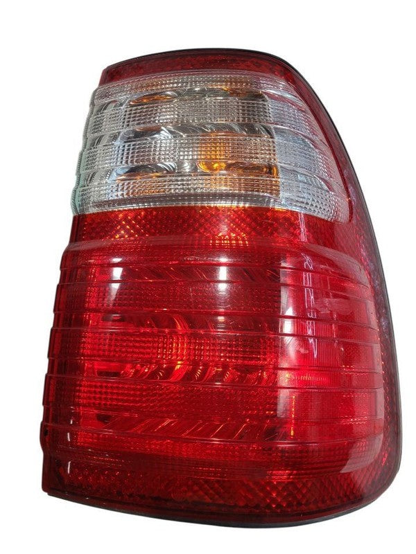Passenger Tail Light Thru 4/05 Fits 98-05 LEXUS LX470 667796