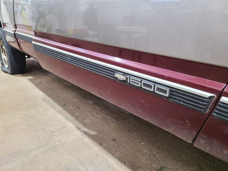 TCHEV1500 1998 Door Moulding Front 672119