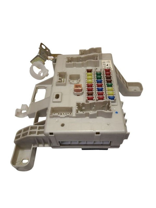 GX470     2004 Fuse Box Cabin 627532