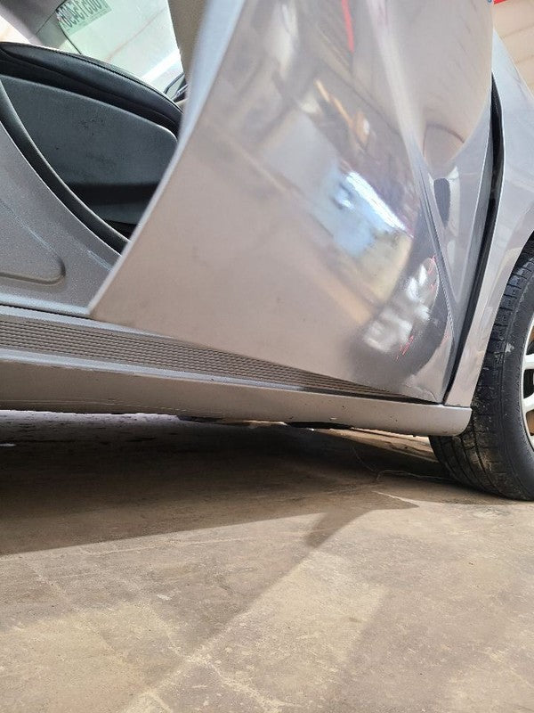Passenger Right Front Door Tempered Glass Fits 17-25 PACIFICA 676340