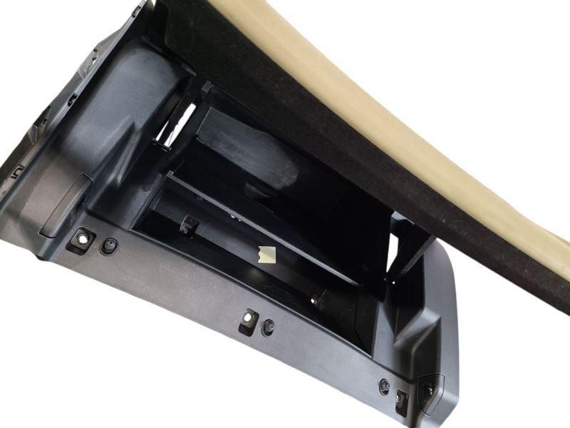 JX35      2013 Glove Box 600476