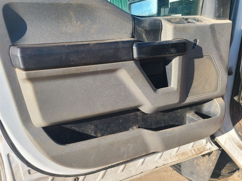 Driver Left Front Door Electric Fits 17-22 FORD F250SD PICKUP 658894