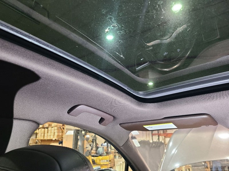 MACAN     2015 Headliner 661463