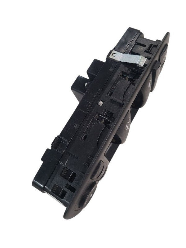 RAM15NEW  2019 Front Door Switch 650018
