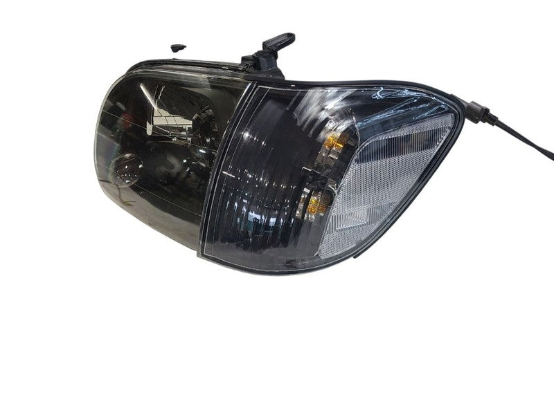 Driver Left Headlight Fits 05-07 SEQUOIA 665985