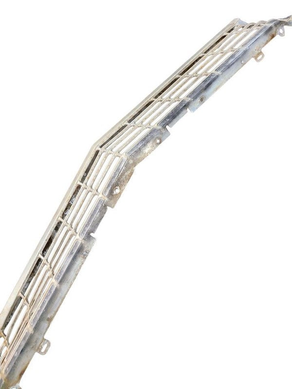 Grille Upper Fits 68 CHEVROLET PASS. 625483