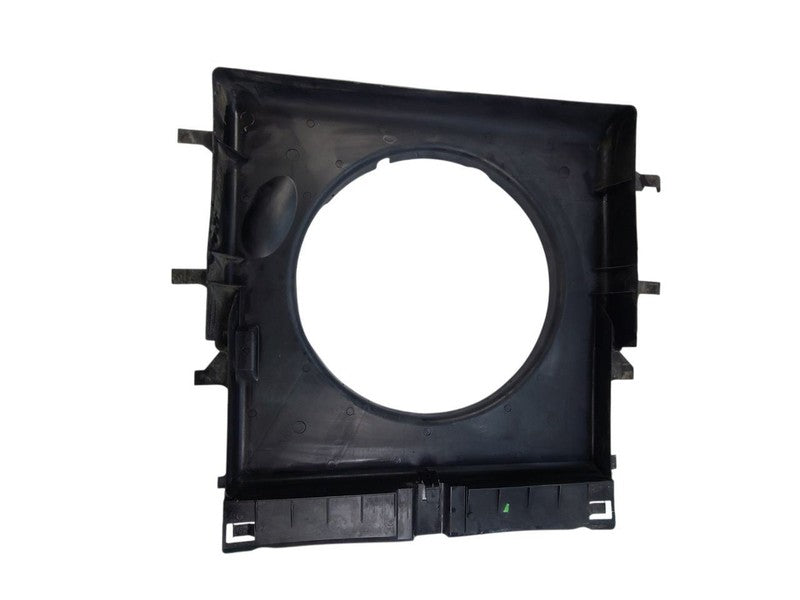SPRINTV25 2016 Radiator Shroud 679690