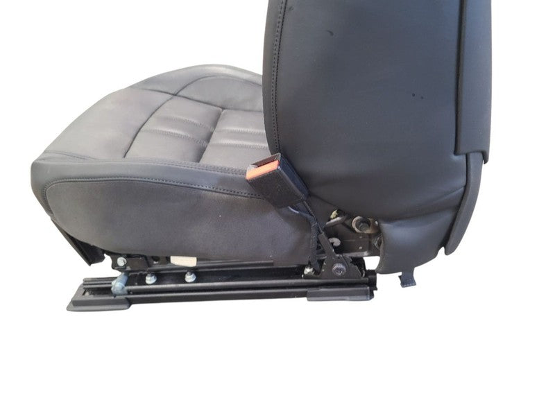 GHIBLI    2019 Front Seat 664912