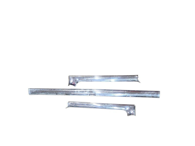 DART      1963 Windshield Frame        671240