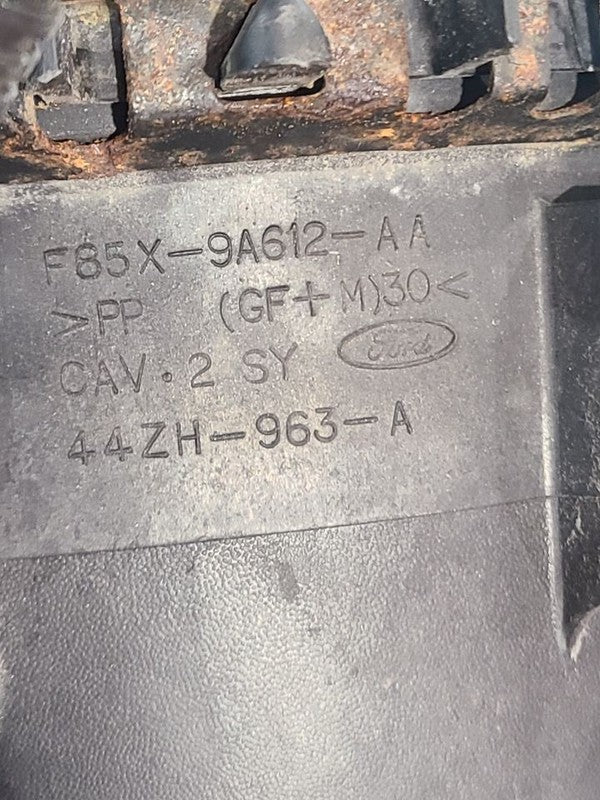 Air Cleaner Thru 09/18/03 Fits 98-03 NAVIGATOR 663155