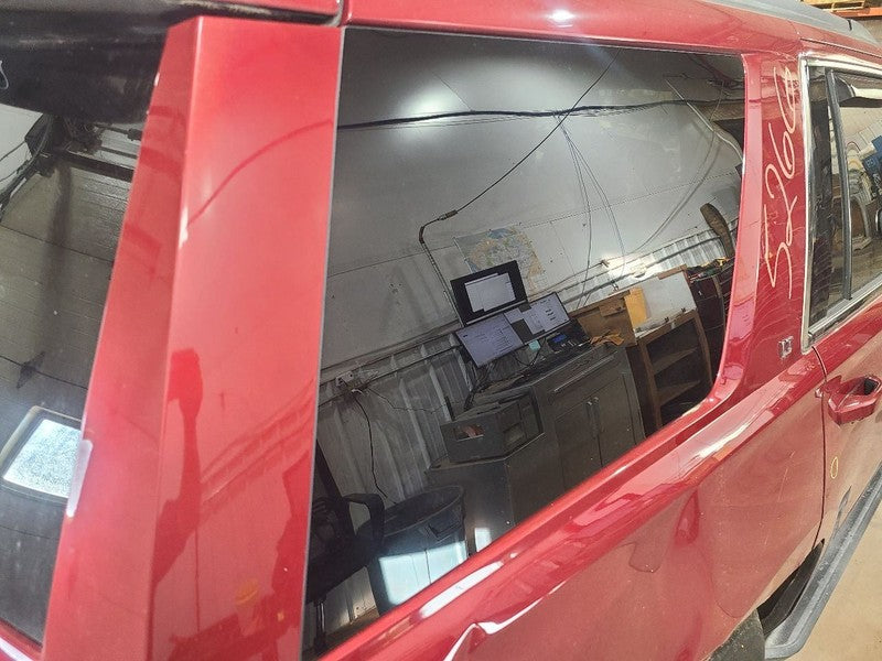 Passenger Quarter Glass Fits 15-20 ESCALADE 650027
