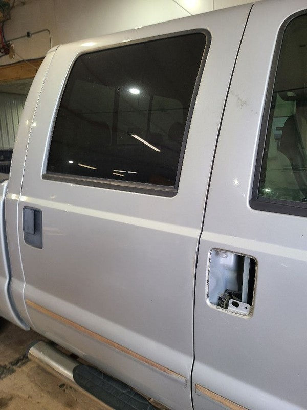 Passenger Rear Side Door Crew Cab Fits 08-12 FORD F250SD PICKUP 677000