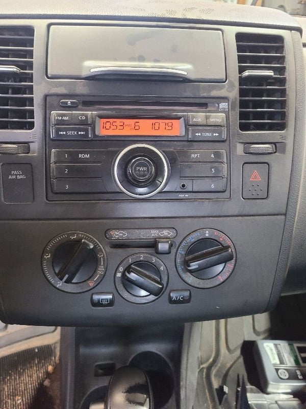 Passenger Right Rear Side Door Hatchback Electric Fits 07-12 VERSA 676