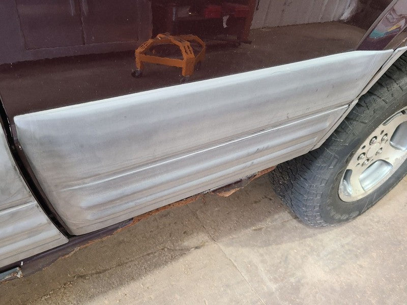 GRANDCHER 1998 Door Moulding Rear 672516