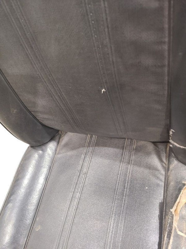 CJ        1985 Front Seat 679143
