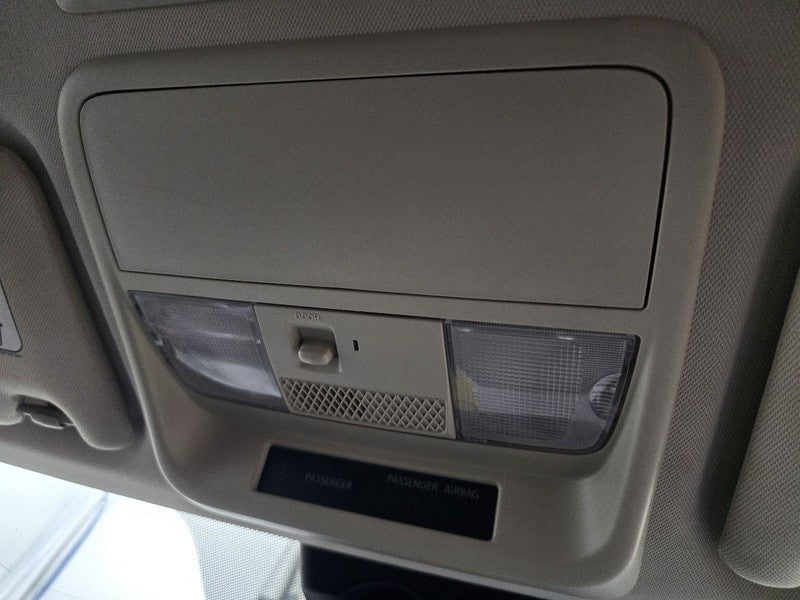 OUTLANDER 2020 Console Front 631353