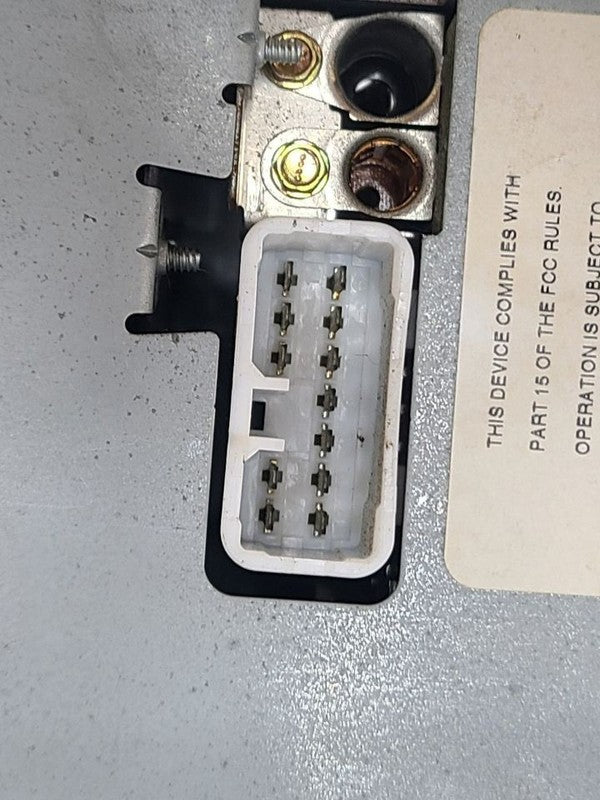 Audio Equipment Radio Receiver CD And Cassette 6 Disc Fits 00-03 SOLAR