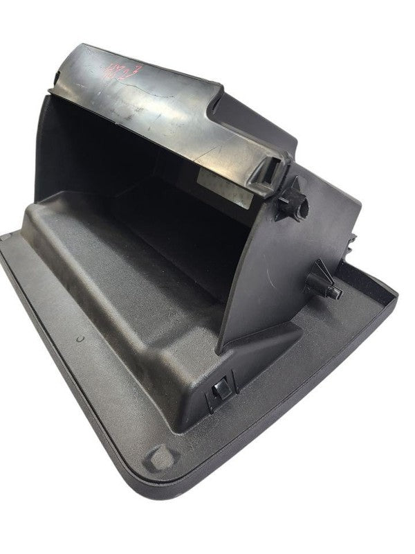 EQUINOX   2018 Glove Box 605367