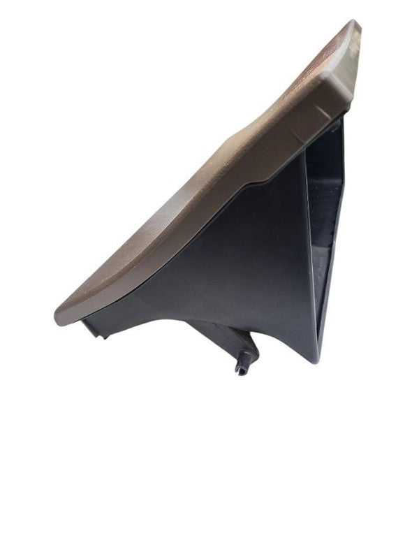 T100      1996 Glove Box 676242