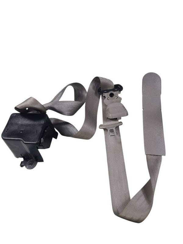 SUBGM1500 1997 Seat Belt Rear 645366