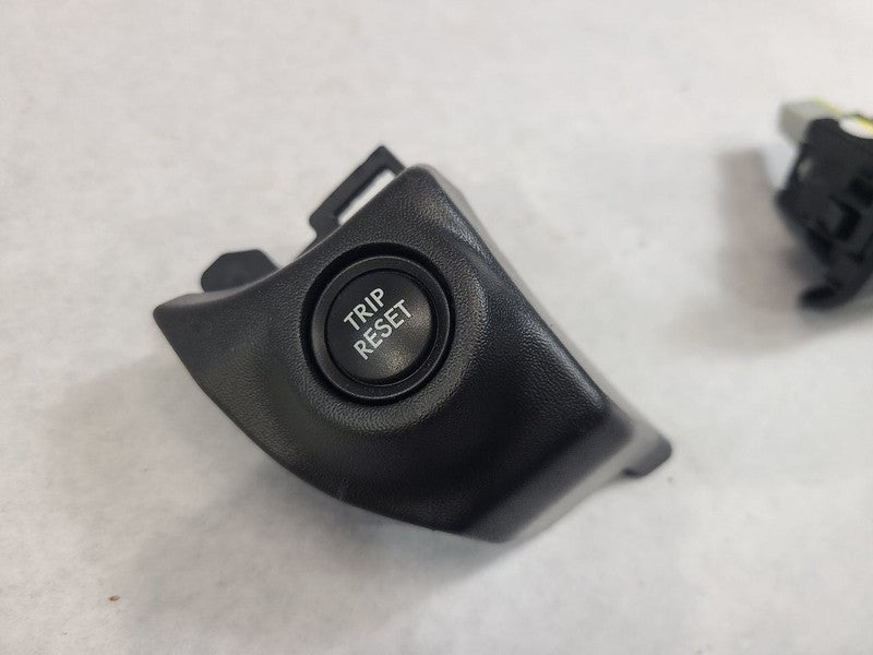 OUTBAKLEG 2024 Dash/Interior/Seat Switch 608886