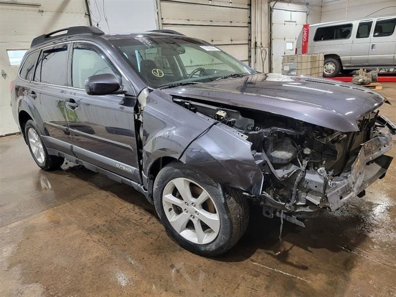 OUTBAKLEG 2013 Owners Manual 338921