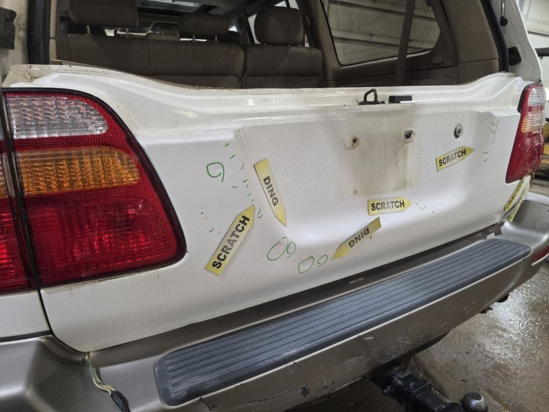 Trunk/Hatch/Tailgate Lower Fits 98-07 LAND CRUISER 632024