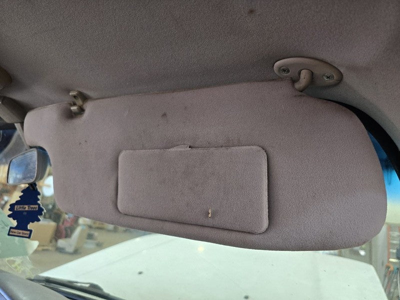 LANDCRUIS 1993 Sun Visor 646213