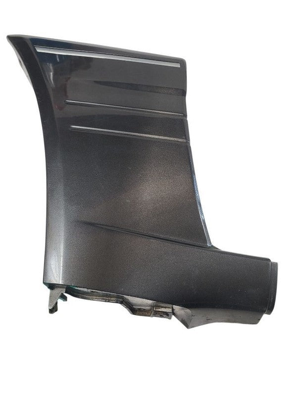 LX470     2002 Fender Moulding 662688