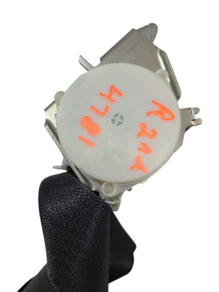 SUBURBN15 2015 Seat Belt Rear 600832