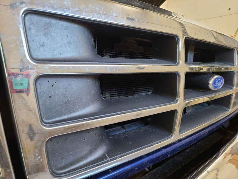 Grille From 8501 GVW Chrome Fits 92-97 FORD F250 PICKUP 671872