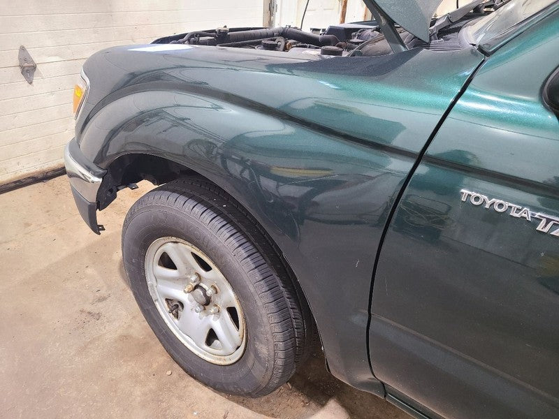 Driver Left Fender Without Fender Flare Fits 01-04 TACOMA 679517