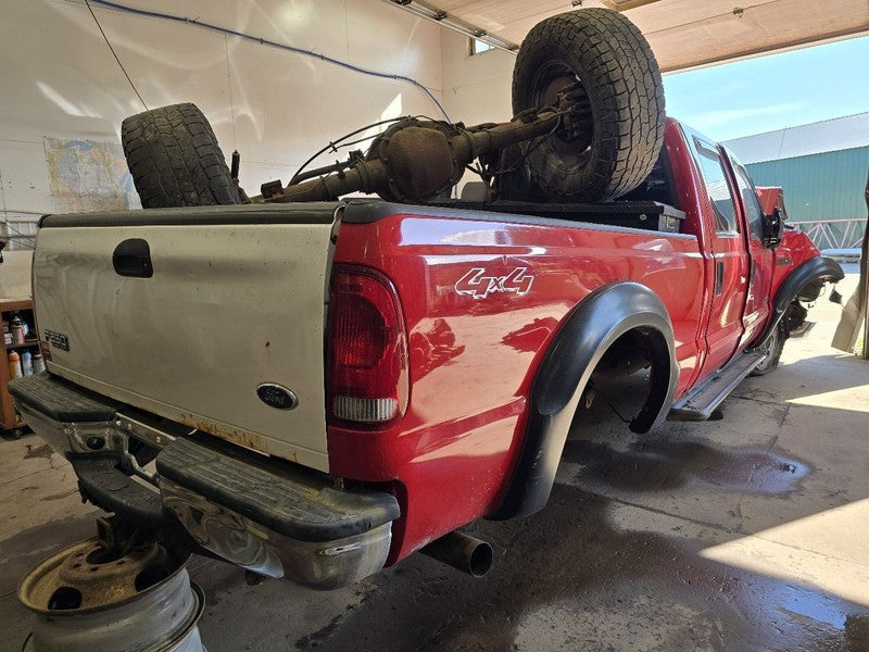 F350SD    2005 Front Door Trim Panel 647976