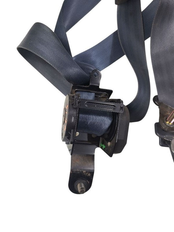 TNISSAN   1986 Seat Belt Front 641987