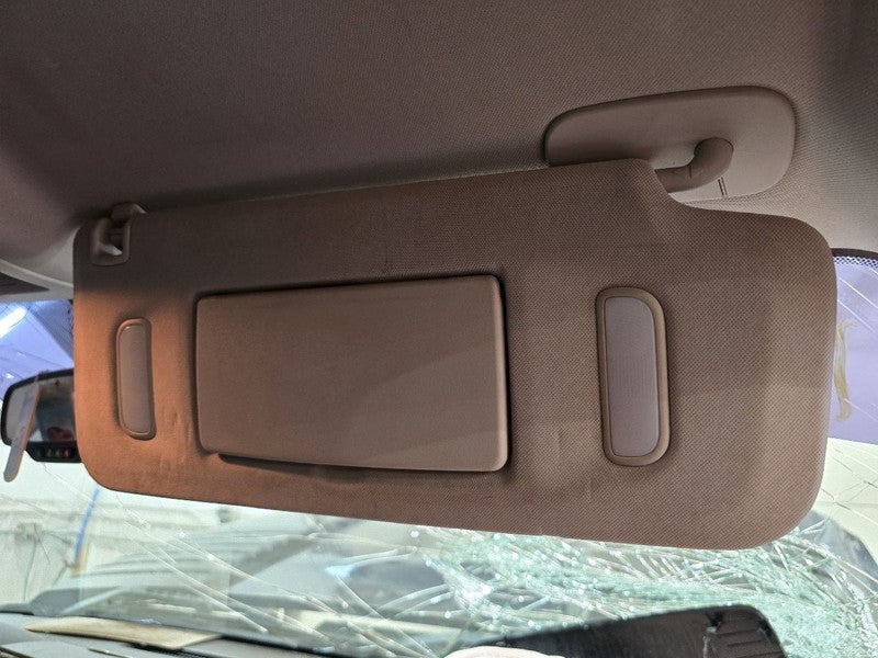 Passenger Sun Visor With Illumination Fits 07-14 SIERRA 2500 PICKUP 64